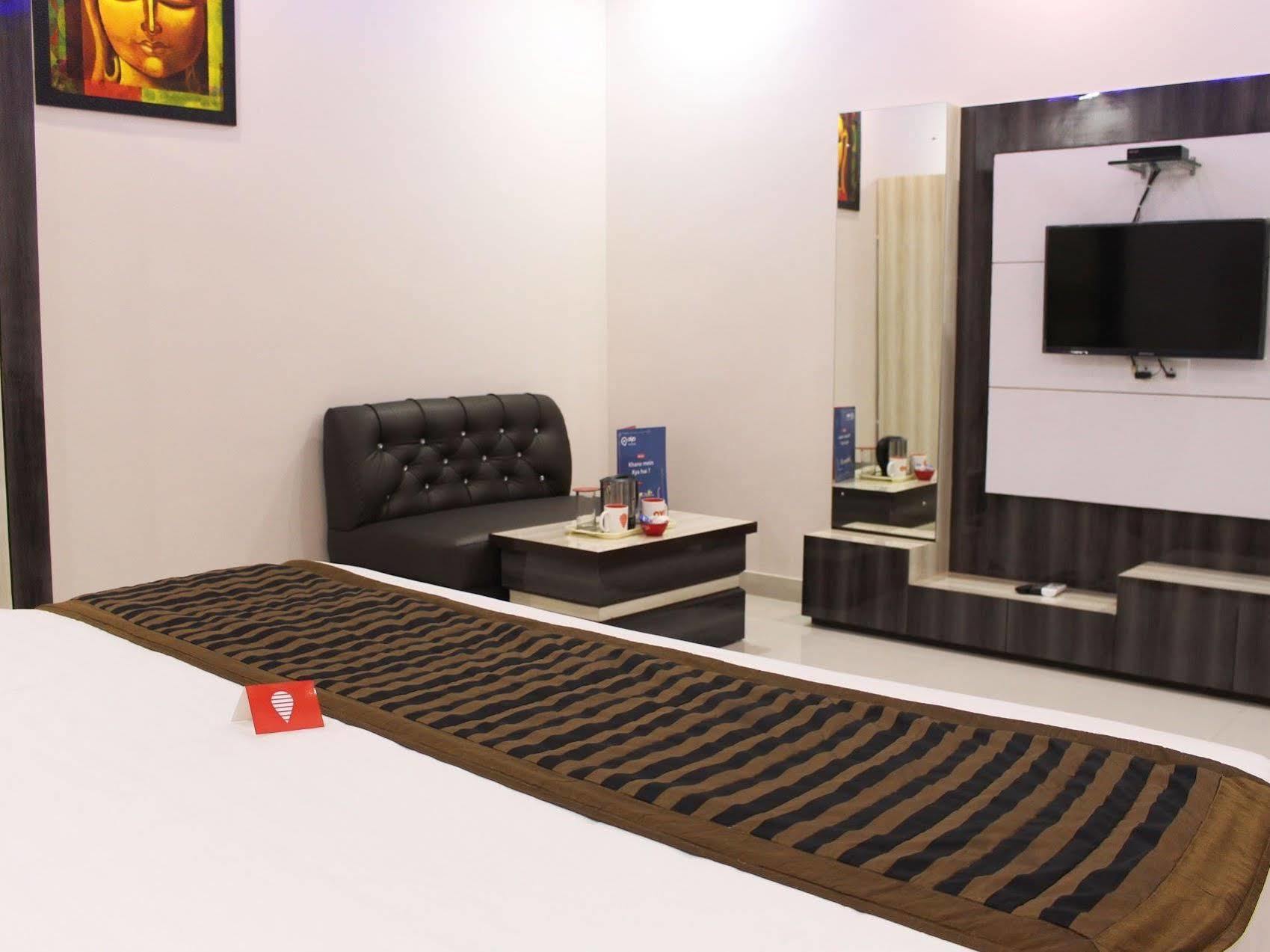 Oyo 3202 Hotel Gayatri Residency Agra  Eksteriør billede